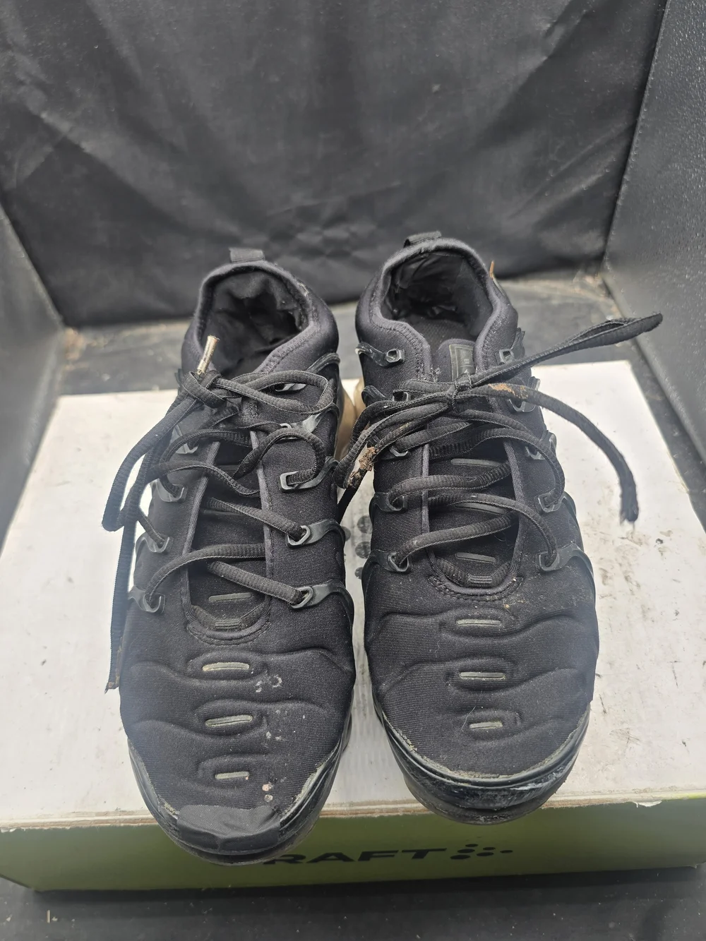 Nike Men's Black Athletic Sneakers